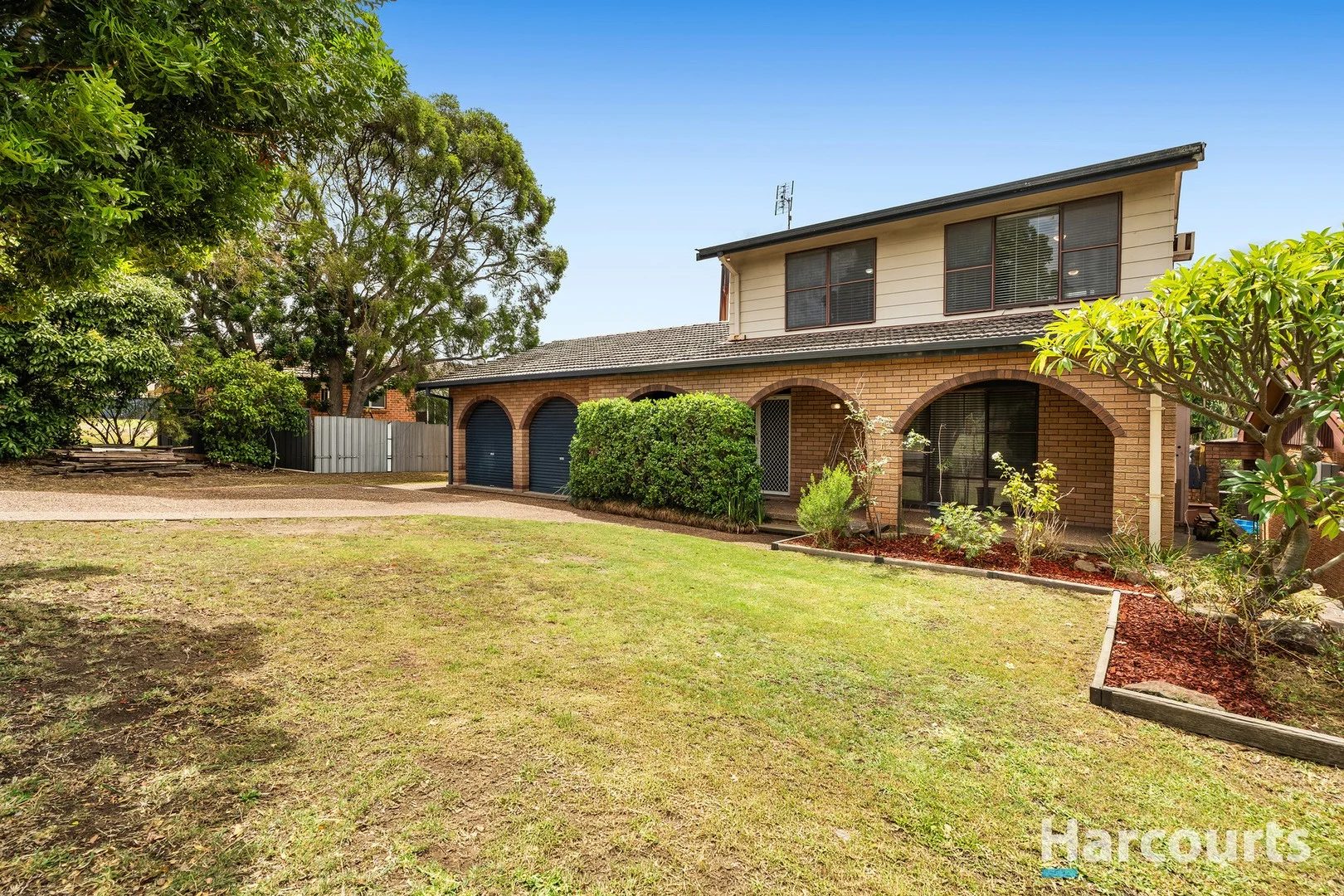 4 Chidley Crescent, Metford NSW 2323