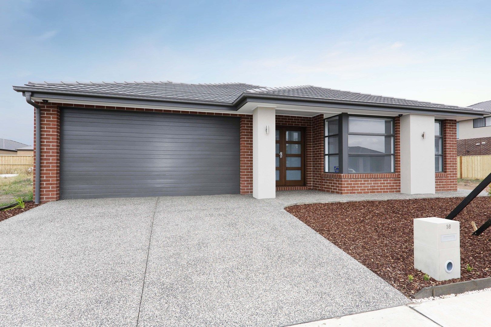 4 bedrooms House in 16 Trojan Crescent CLYDE NORTH VIC, 3978