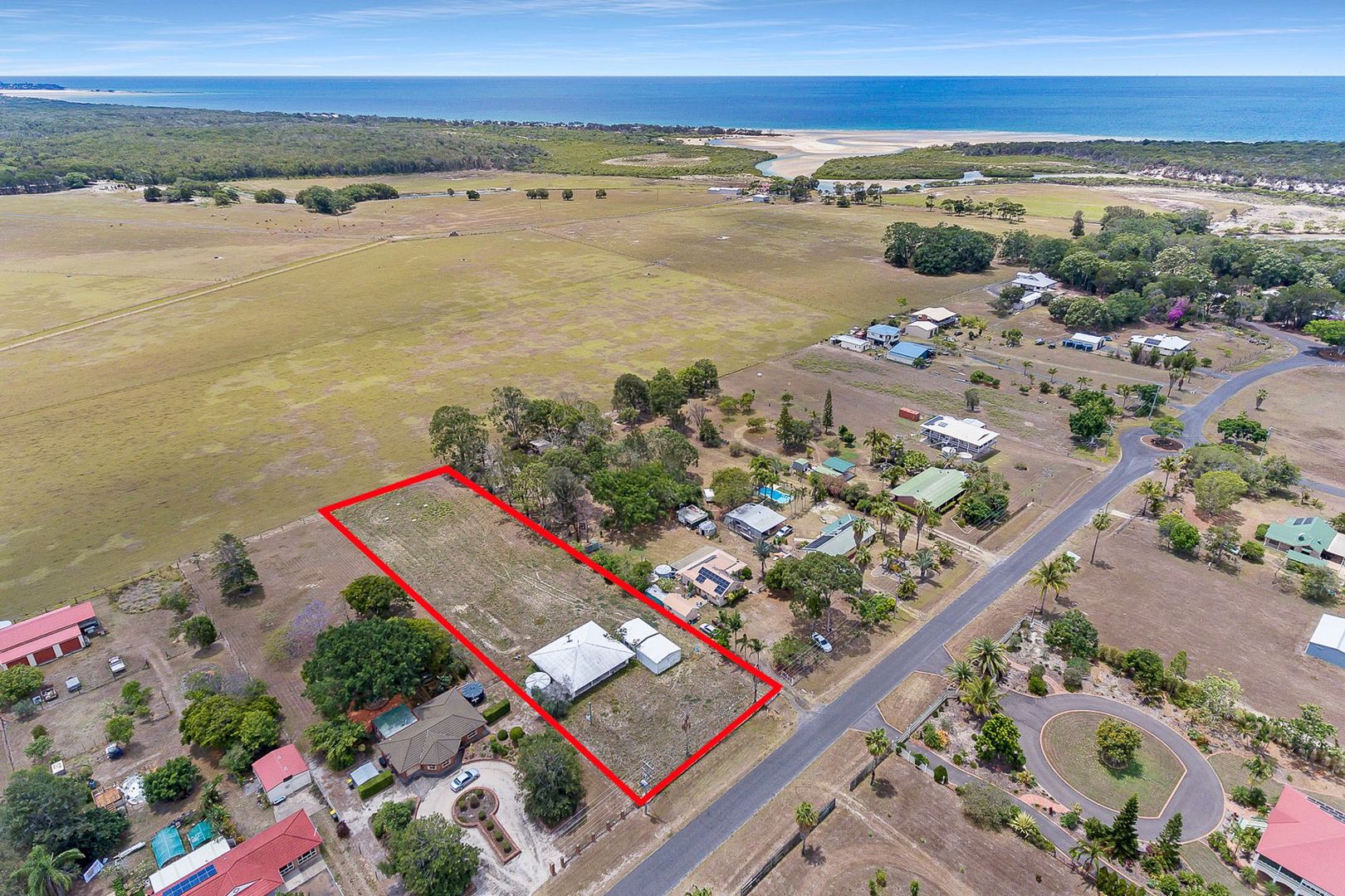 37 Davenport Drive, Coonarr QLD 4670, Image 2