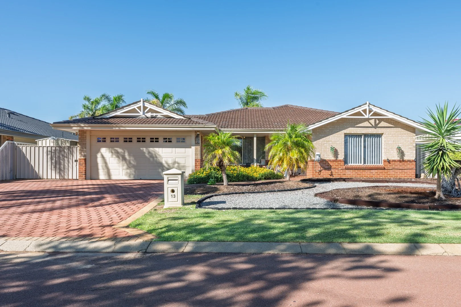 13 Grand Ocean Boulevard, Port Kennedy WA 6172