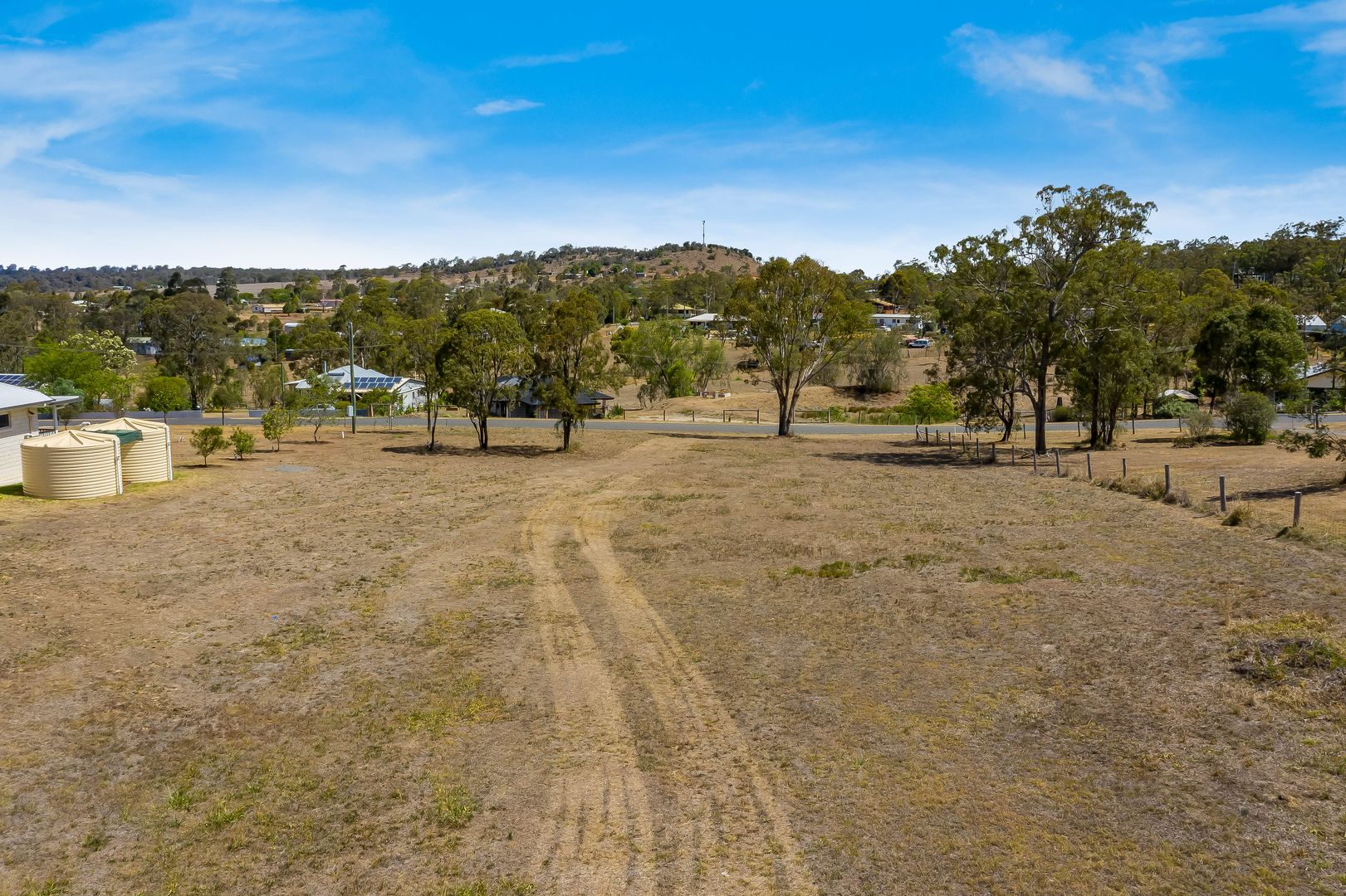 15 Neville Street, Meringandan West QLD 4352 Domain