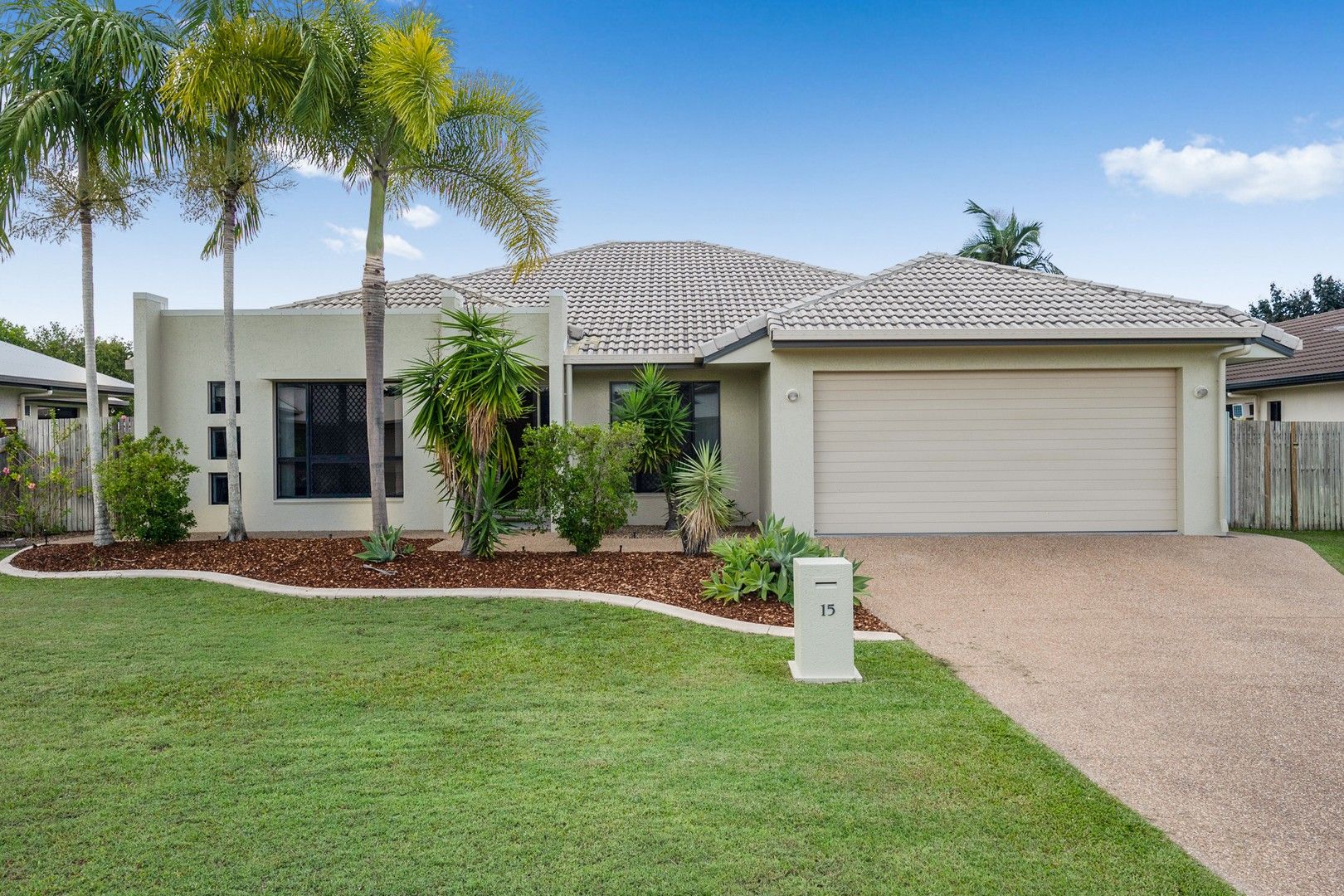 4 bedrooms House in 15 Bronzewing Crescent BOHLE PLAINS QLD, 4817