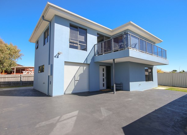 2/27 George Street, Devonport TAS 7310