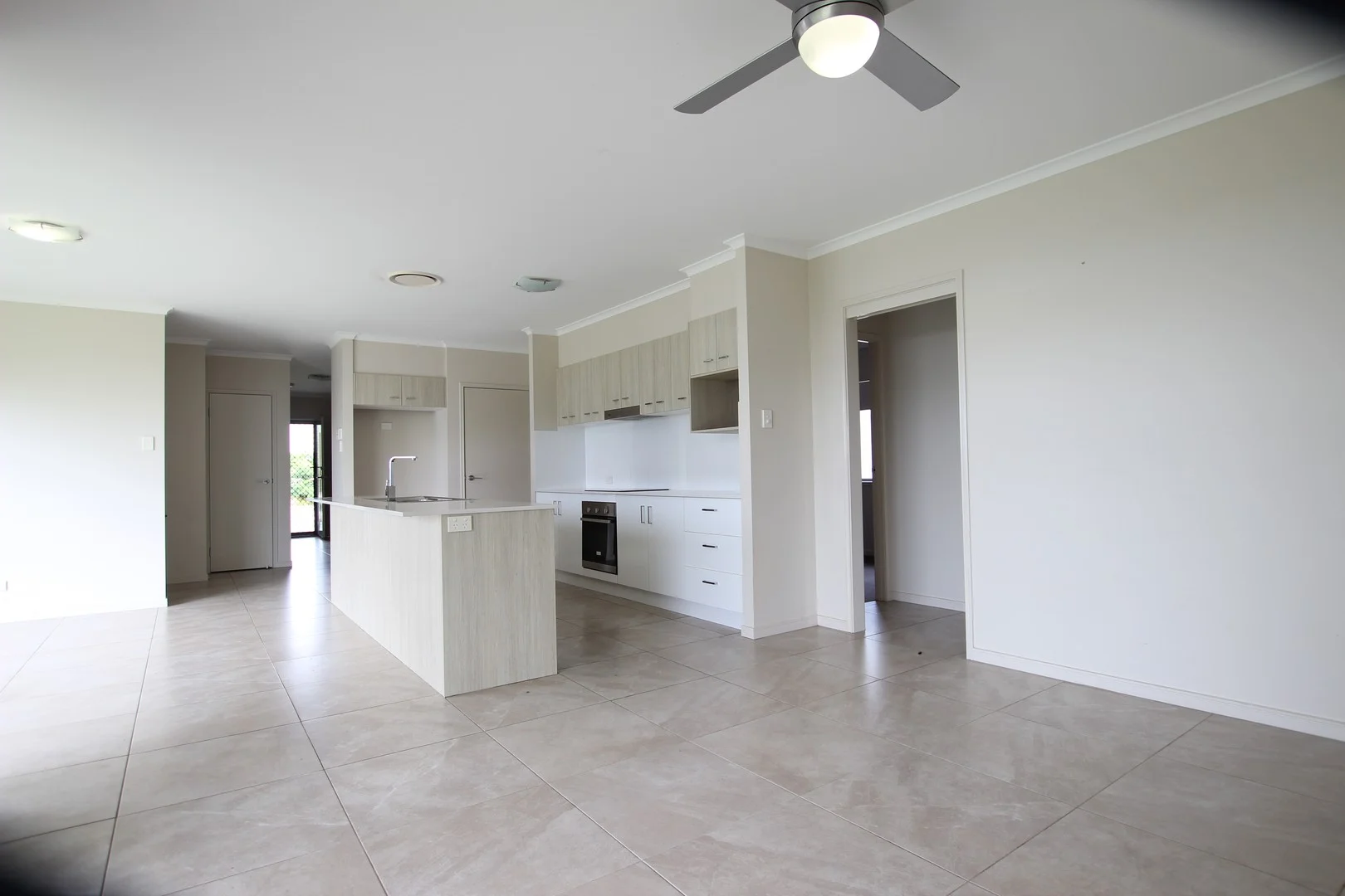 7 Kauri Cres, Peregian Springs QLD 4573