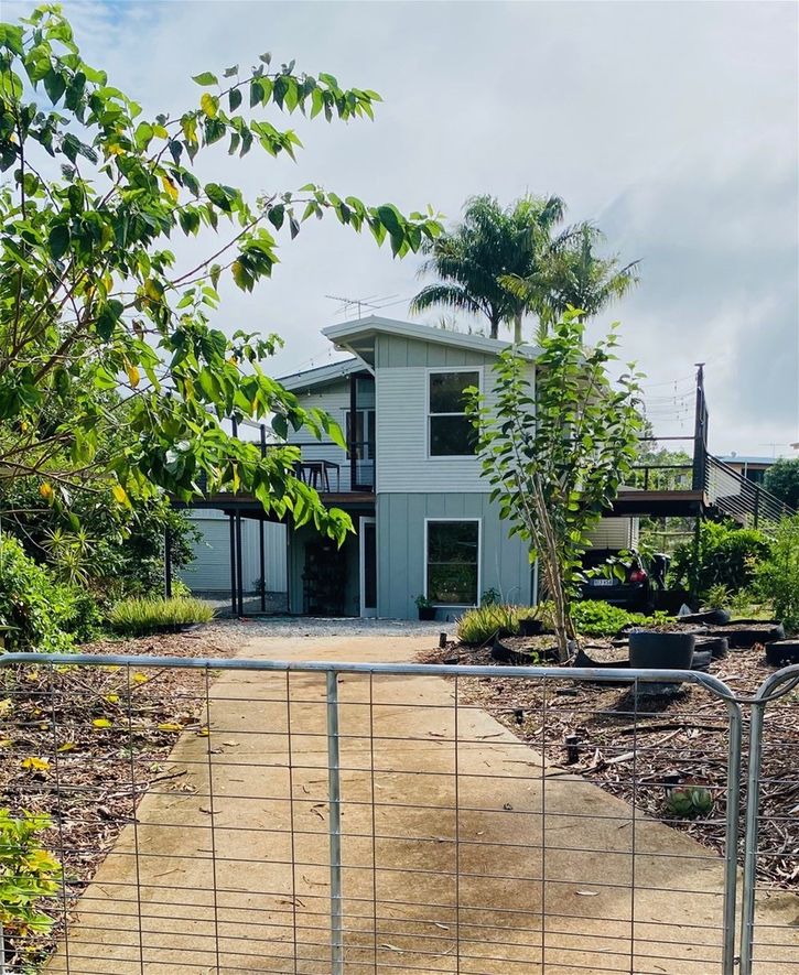 1 Western Road, Macleay Island QLD 4184 Domain