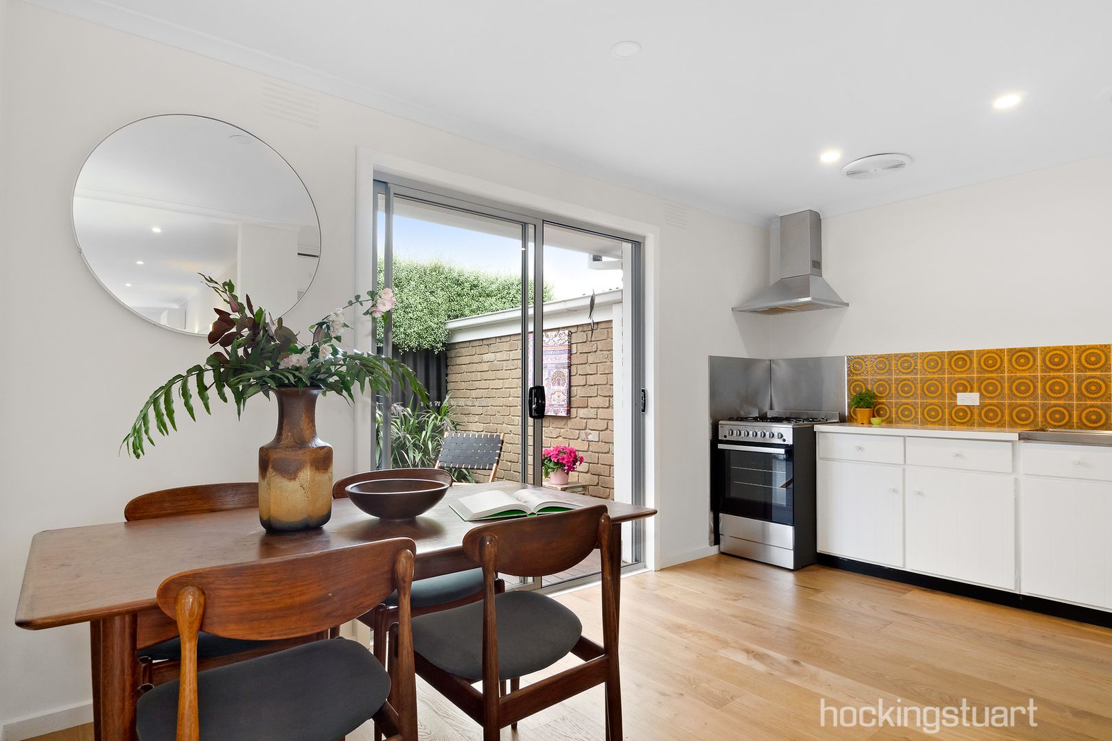 2/7 Lindsay Street, Beaumaris VIC 3193, Image 2