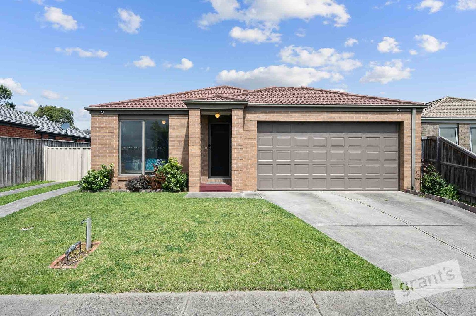 4 bedrooms House in Greendale Boulevard PAKENHAM VIC, 3810