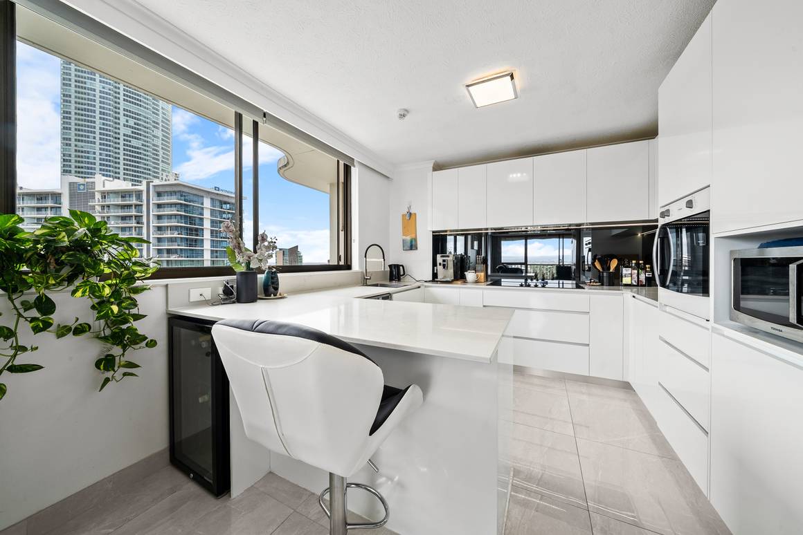 58/43 Enderley Avenue, SURFERS PARADISE QLD 4217 - Image 5
