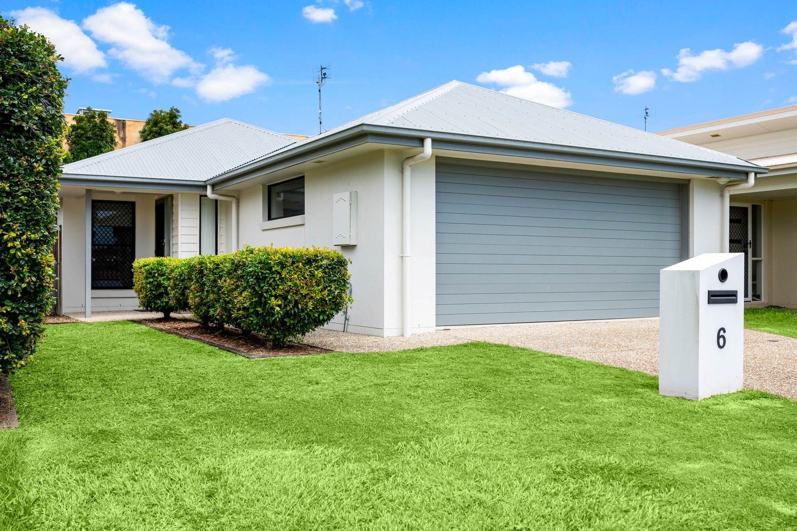 4 bedrooms House in 6 Clarence Court MAROOCHYDORE QLD, 4558