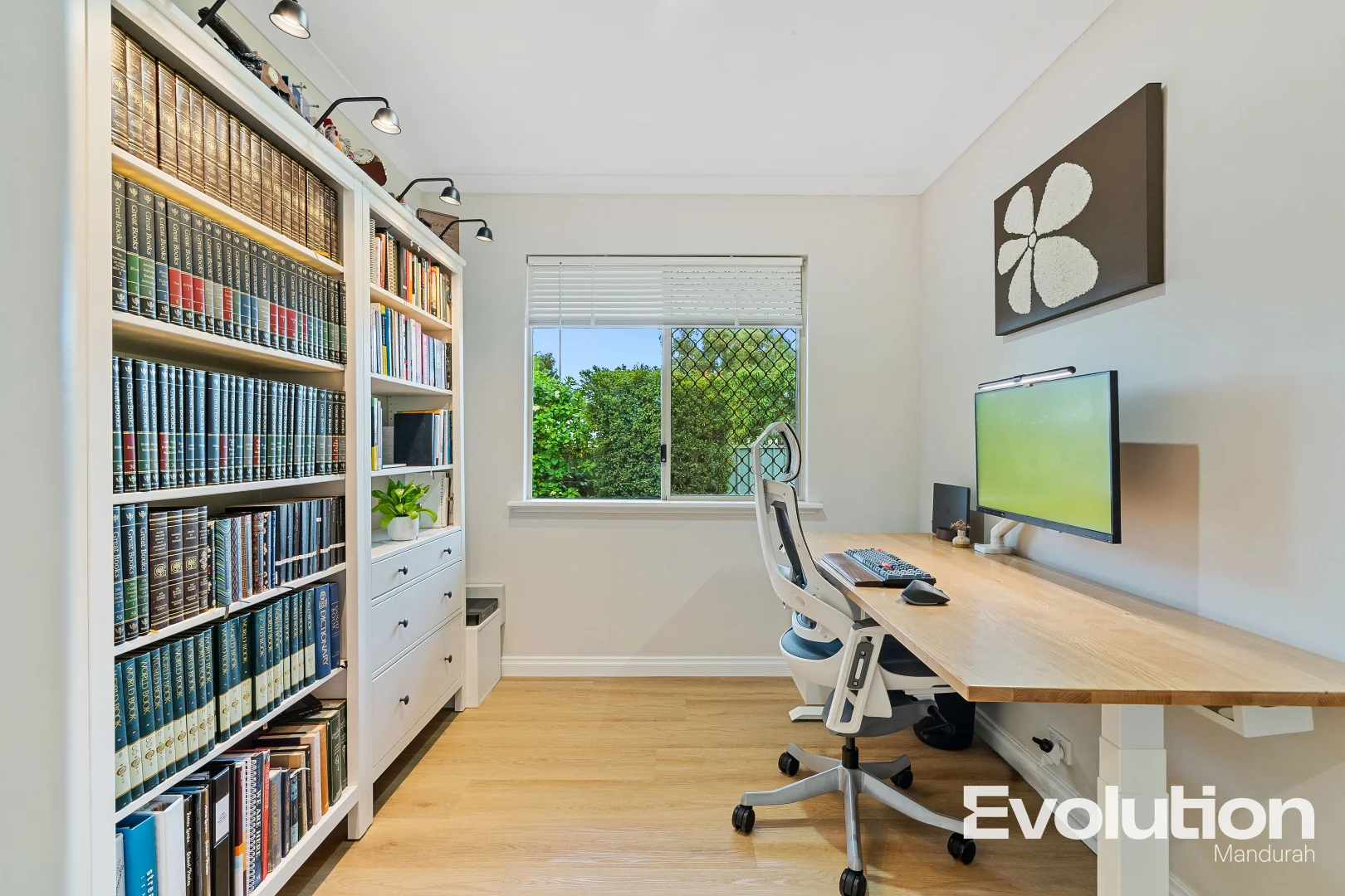 Additional image 19 of 8 Silverton Crescent, Erskine WA 6210