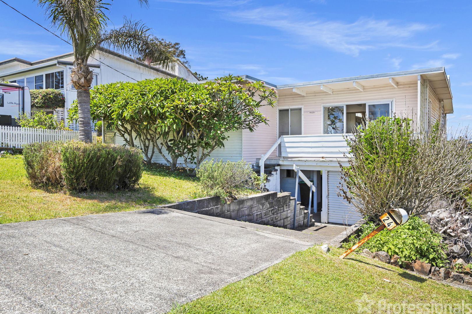 24 Bennetts Head Road, Forster NSW 2428, Image 1