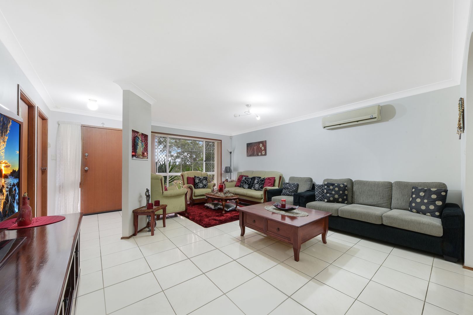 17 Chalcedony Street, Eagle Vale NSW 2558, Image 2