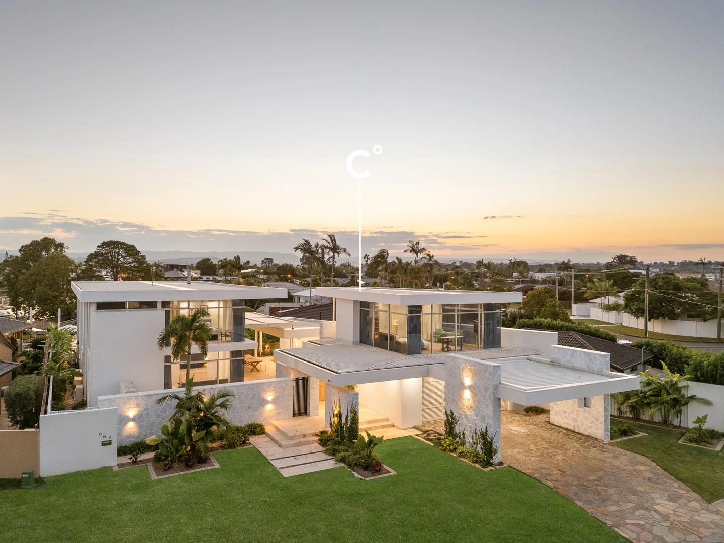 1 Tosti Street, Sorrento QLD 4217