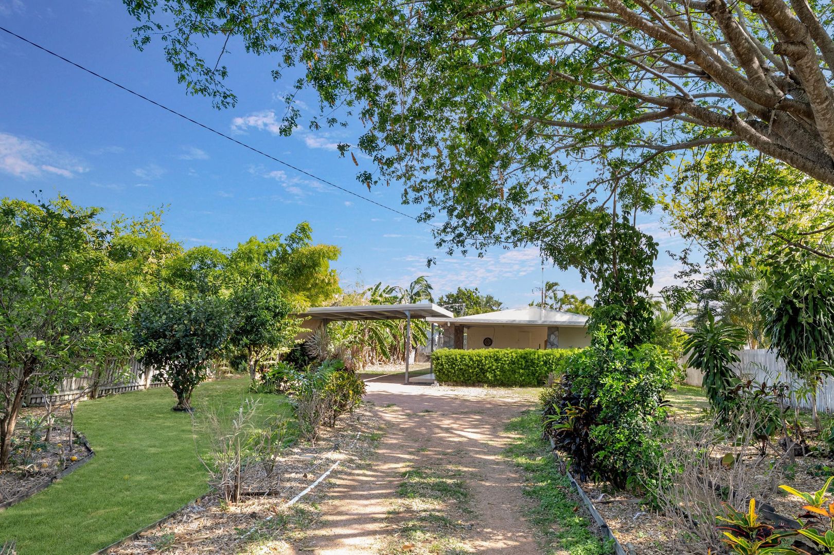 106 Gollogly Lane, Rasmussen Property History & Address Research Domain