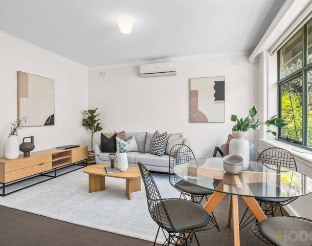 12/4 Dickens Street, Elwood VIC 3184