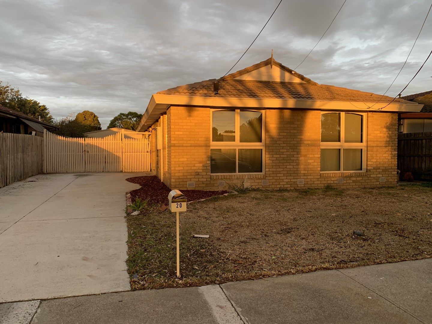 4 bedrooms House in 20 Hogan Street DEER PARK VIC, 3023