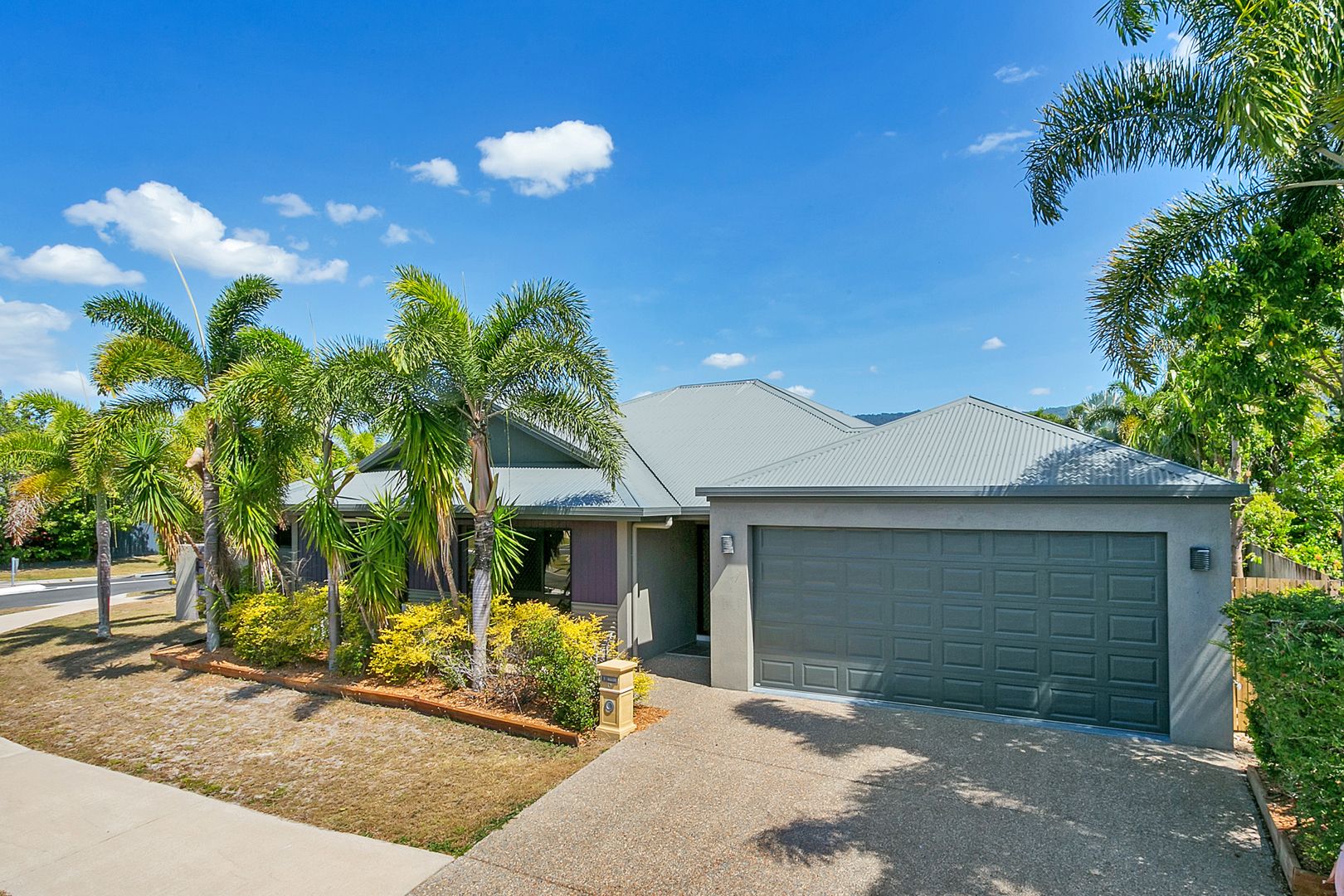 18 Moojeeba Way, Trinity Park Property History & Address Research