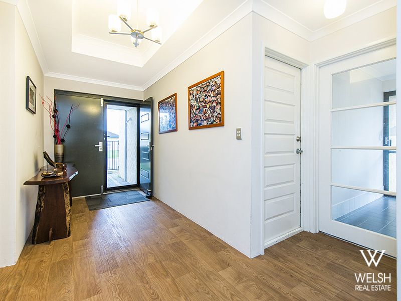 4 Marloo Street, Wattle Grove WA 6107, Image 1