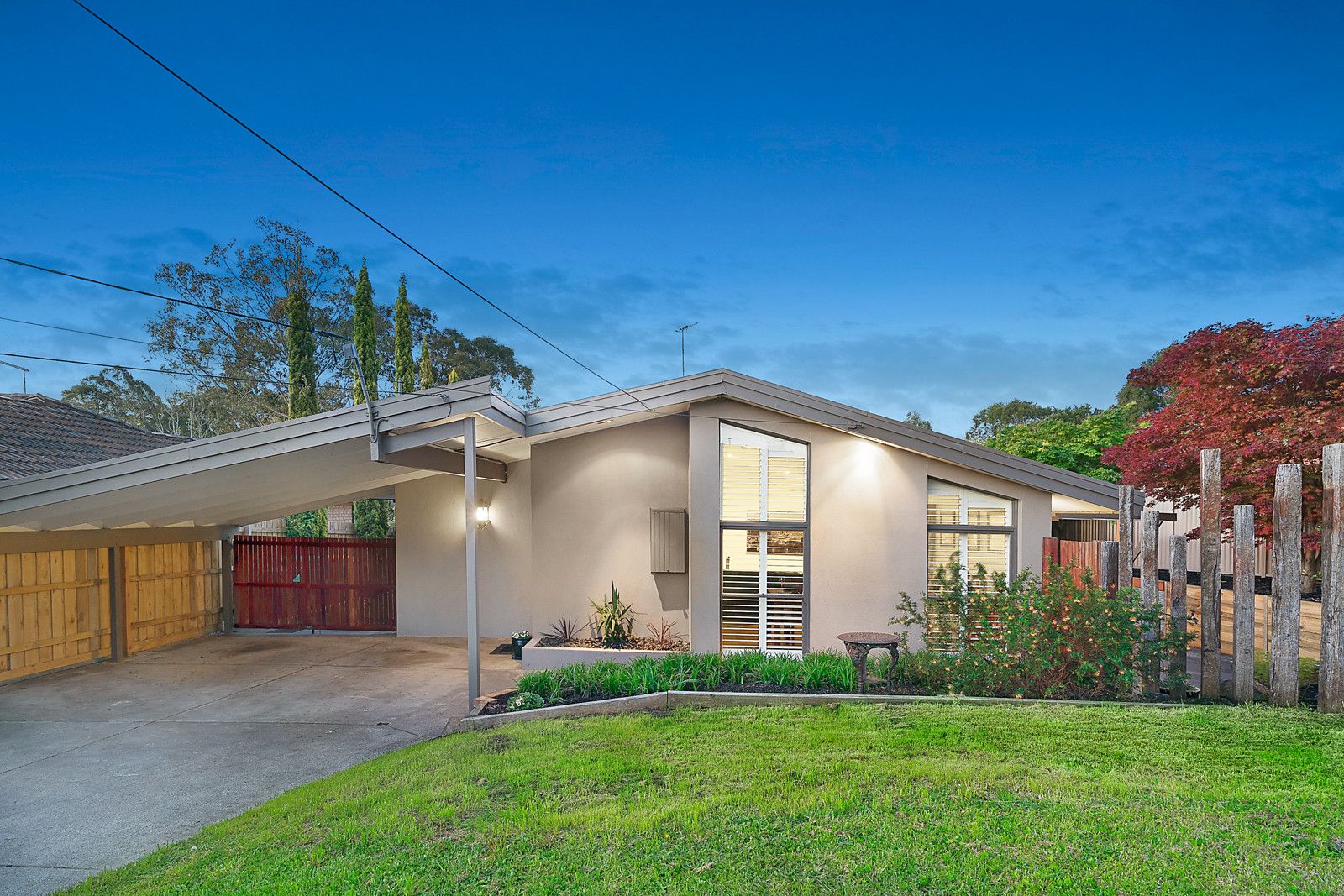 23 Larnook Crescent, Mooroolbark VIC 3138, Image 0