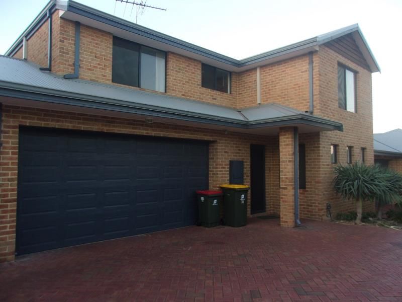 3 bedrooms Townhouse in Oswald St INNALOO WA, 6018