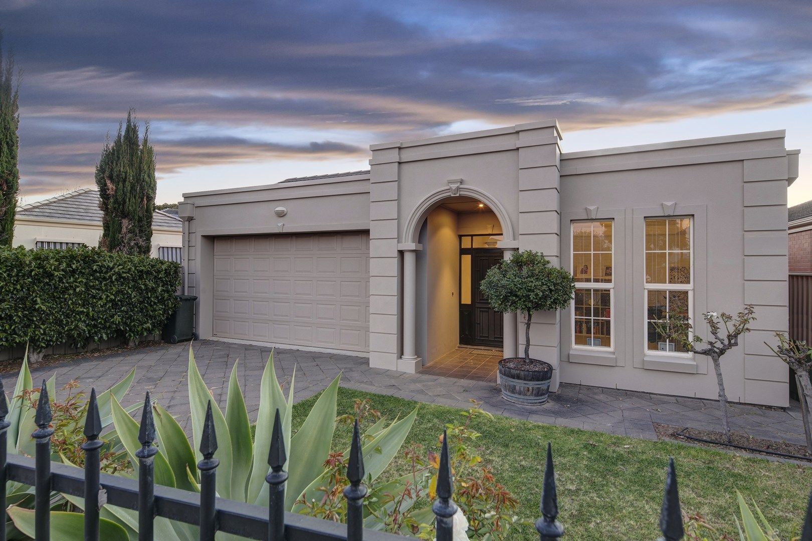 93 Henley Beach Road, Henley Beach Sout Property History & Address