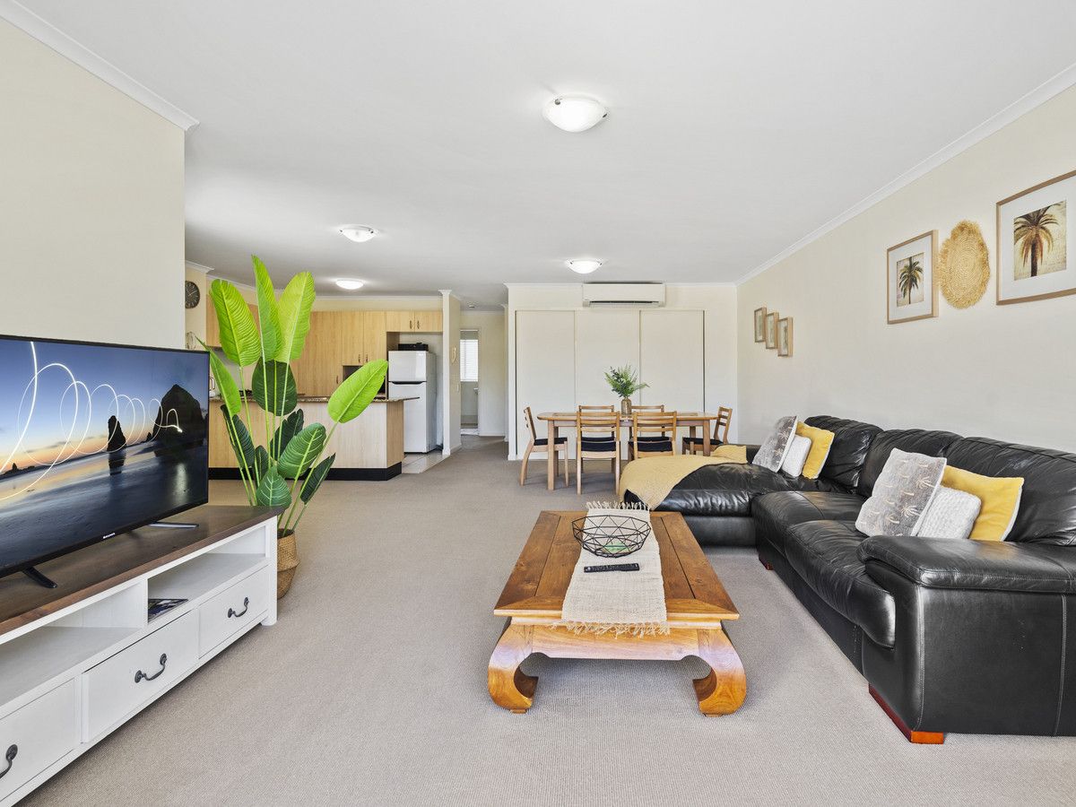 52/4 Park Avenue, Burleigh Heads QLD 4220, Image 2