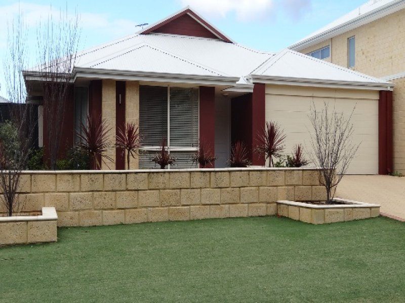 4 bedrooms House in 64 Hermitage Drive Palomino Promenade THE VINES WA, 6069