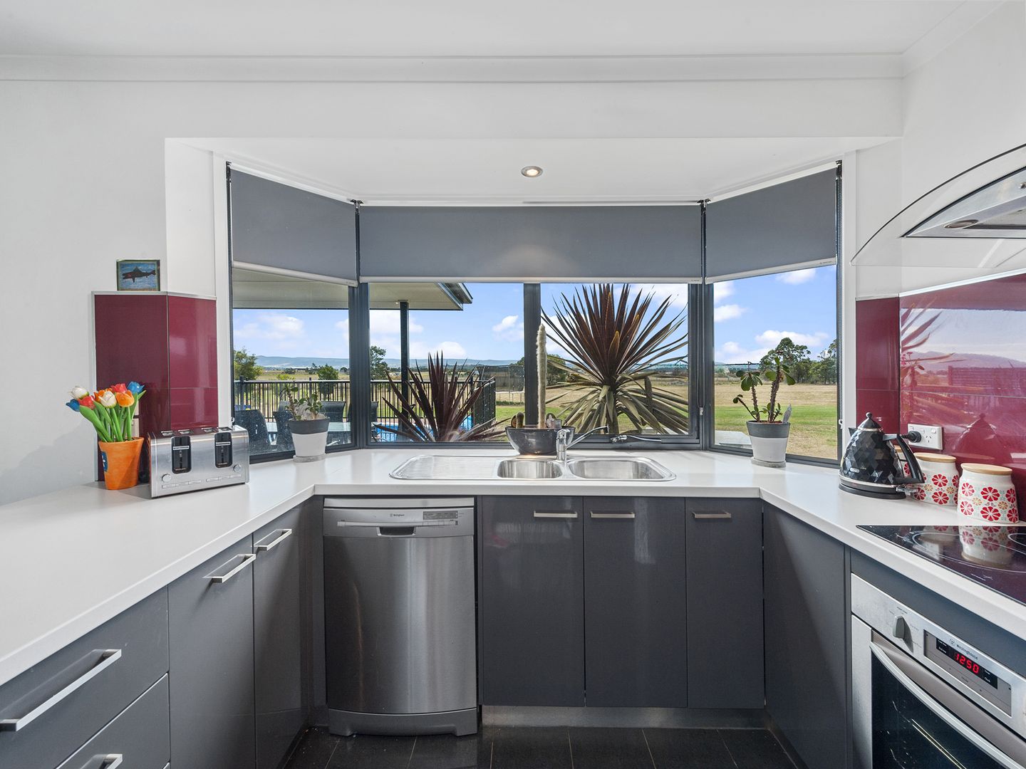 23 Sunburst Court, Cambridge TAS 7170, Image 2