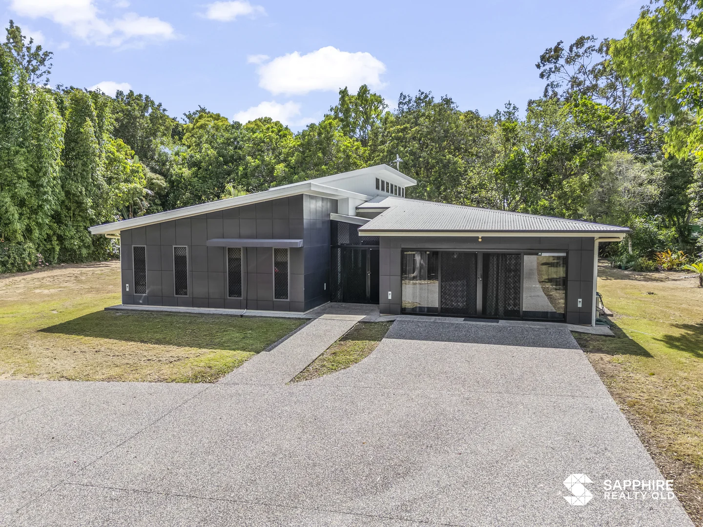 Additional image 3 of 16 Kingfisher Crescent, Moore Park Beach QLD 4670