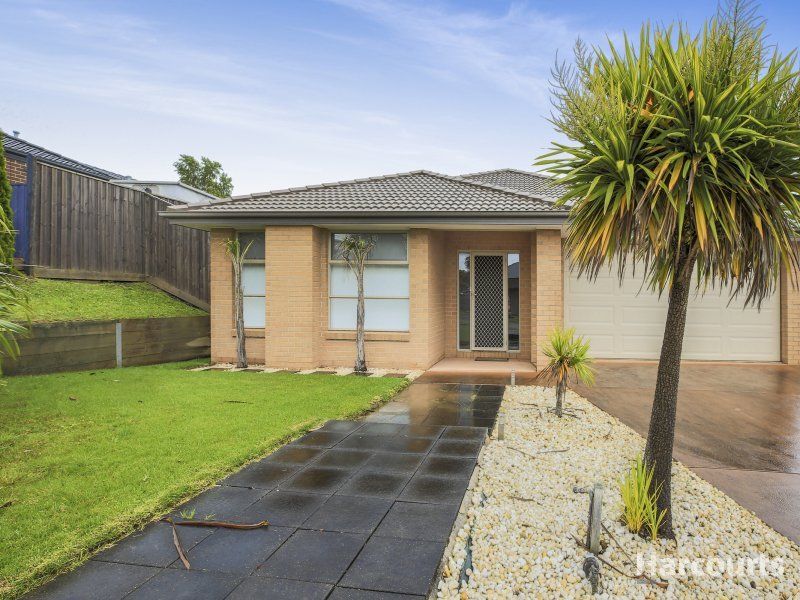 4 Tara Grove, Drouin VIC 3818, Image 2