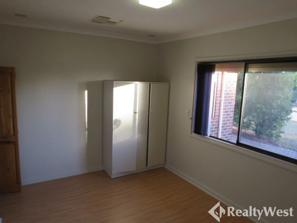 Additional image 8 of 395 Daly Street, Cloverdale WA 6105