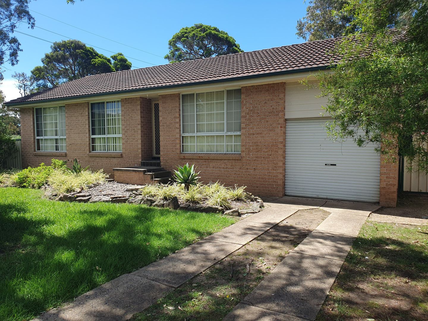 17 Thirlmere Way, Tahmoor NSW 2573