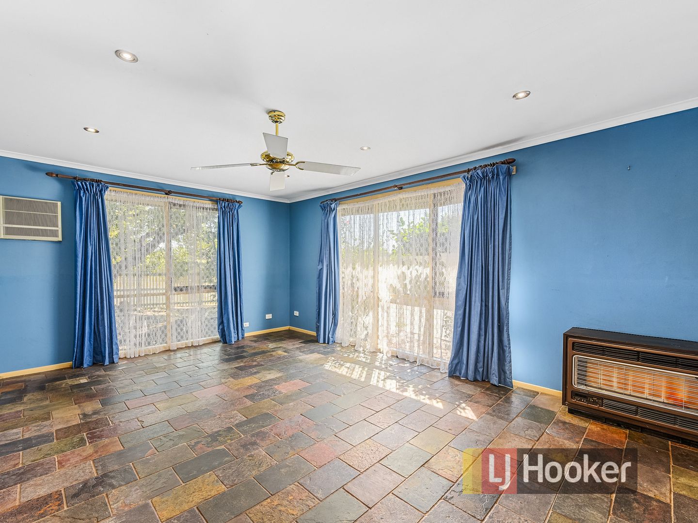 18 Peppercorn court, Cranbourne North VIC 3977, Image 1