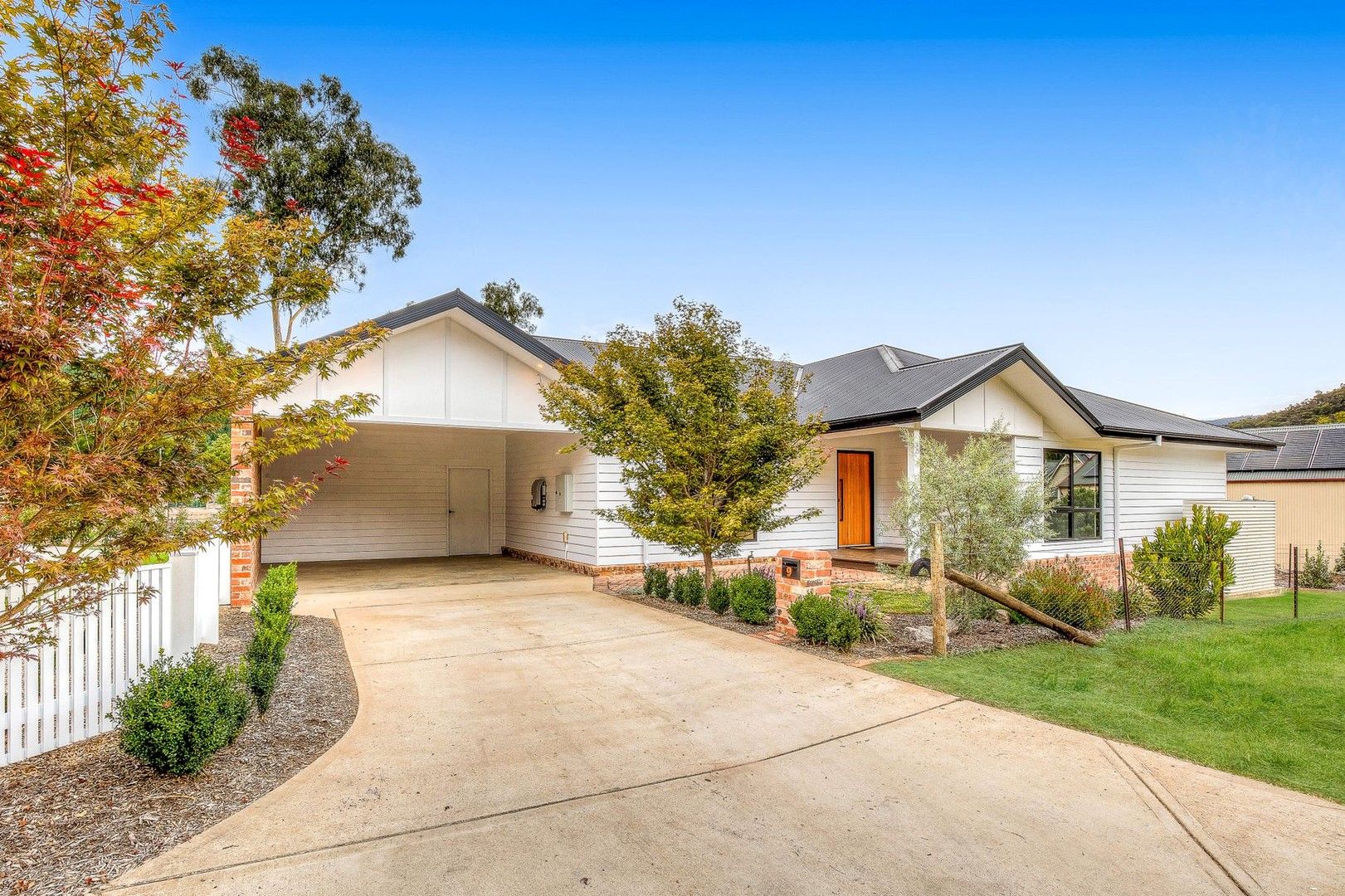 9 Stockman Drive, Bright VIC 3741, Image 0