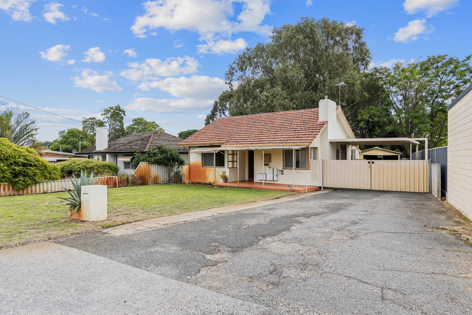 Additional image 30 of 203 Gabriel Street, Cloverdale WA 6105