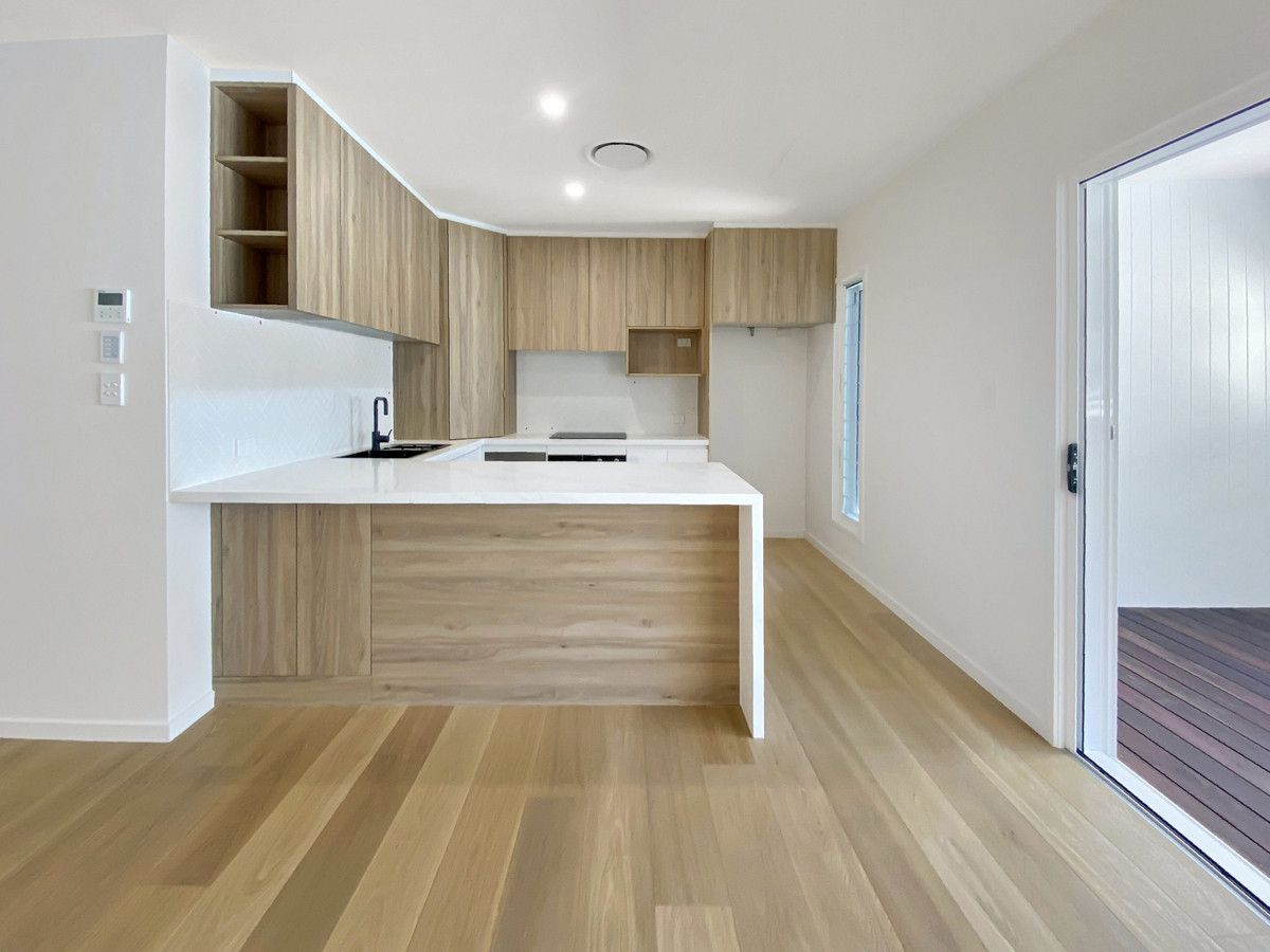 4 bedrooms Townhouse in 2/6 Verney Street KINGS BEACH QLD, 4551