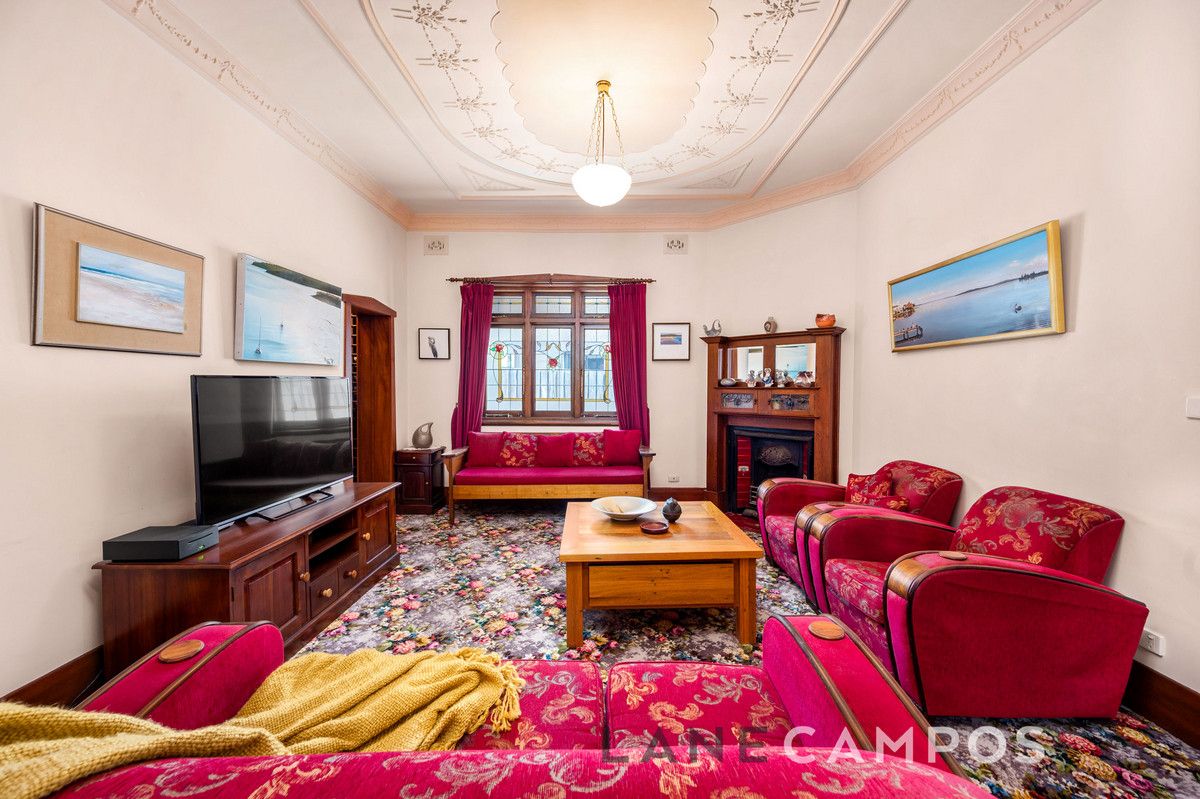 11 Swan Street, Cooks Hill NSW 2300, Image 1