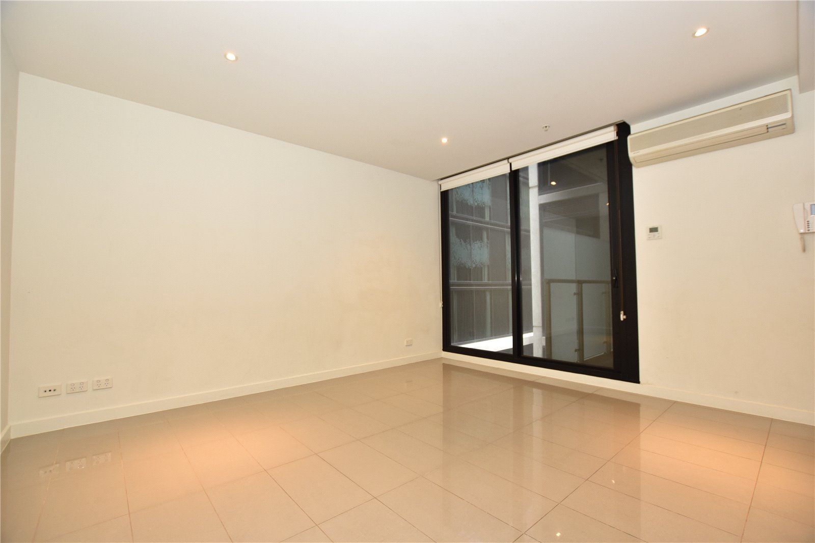702/2026 Coromandel Place, Melbourne VIC 3000 Apartment For Rent