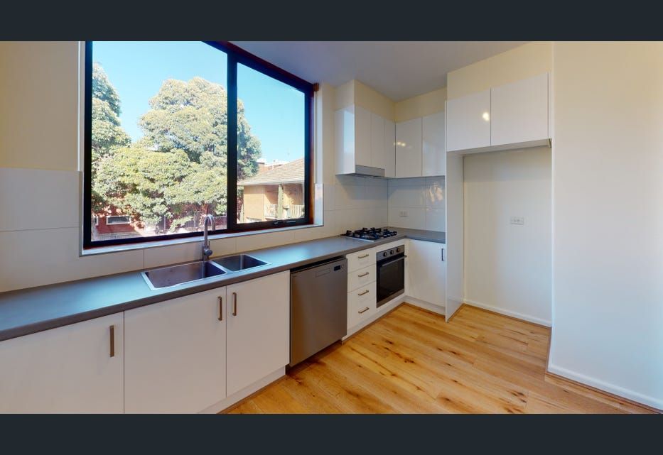 2 bedrooms Apartment / Unit / Flat in 8/21 Irving Avenue PRAHRAN VIC, 3181