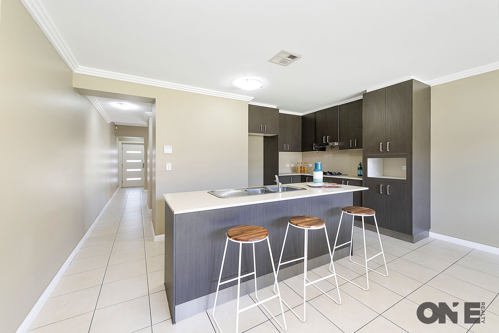 12 Potts Lane, Potts Hill NSW 2143 Domain