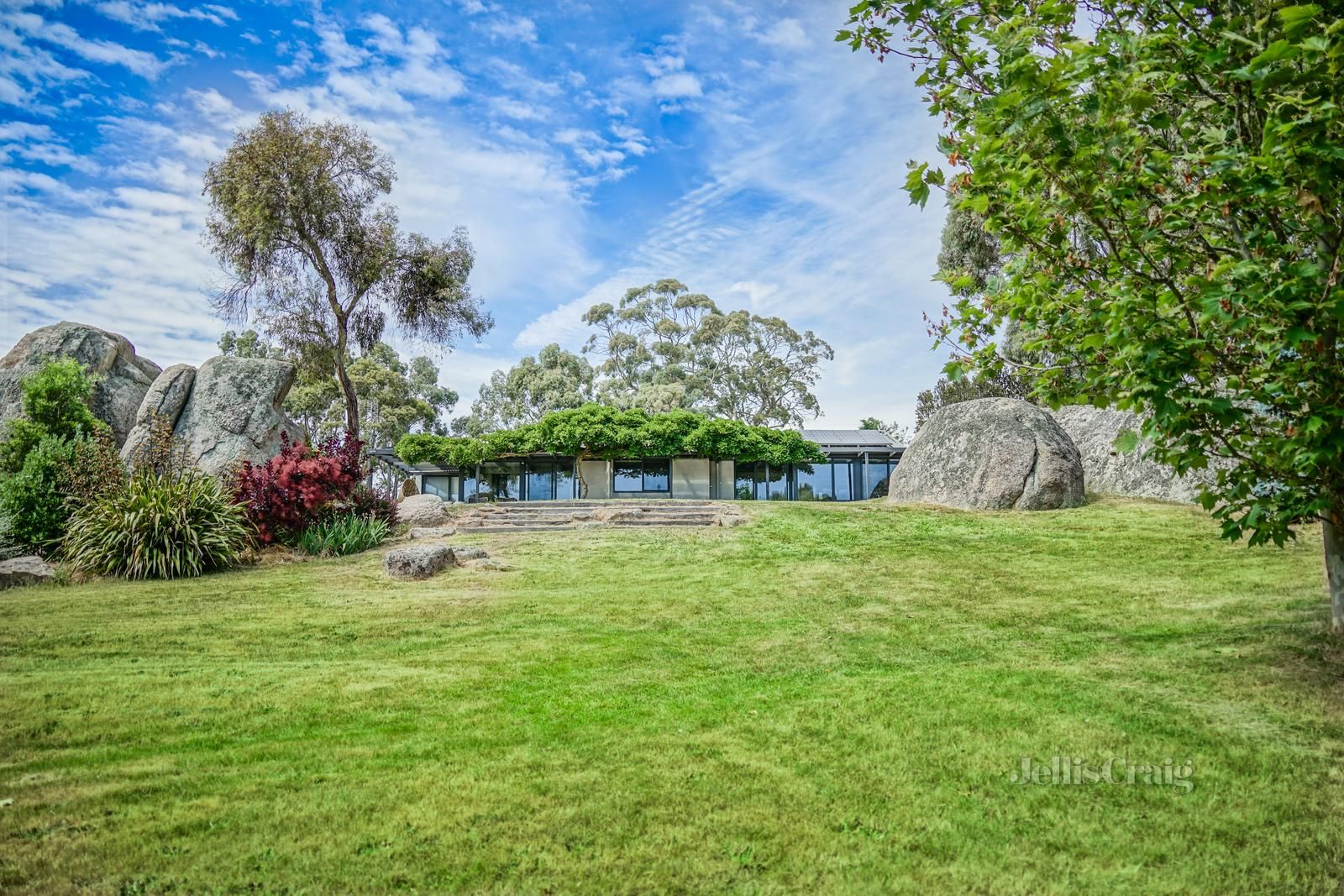 15 Balls Lane, Pipers Creek Property History & Address Research Domain