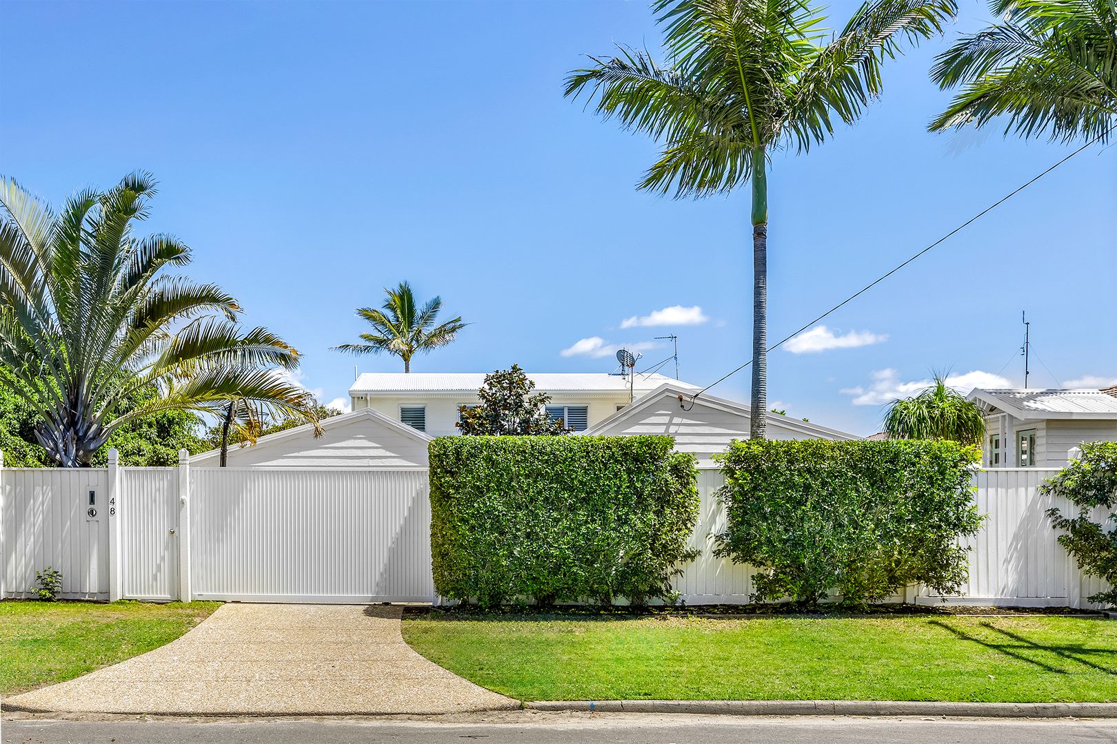 5 bedrooms House in 48 Oomoo Street BUDDINA QLD, 4575