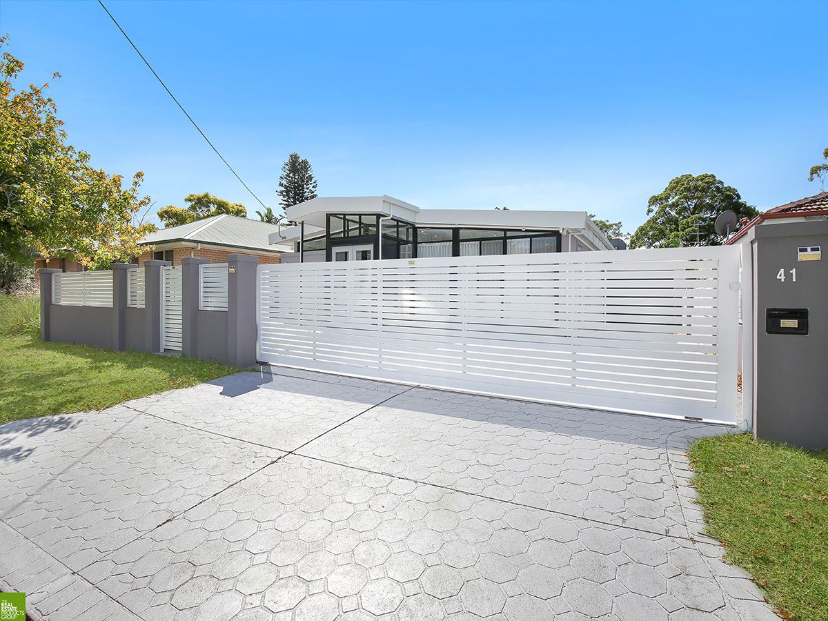 41 Hopewood Crescent, Fairy Meadow NSW 2519