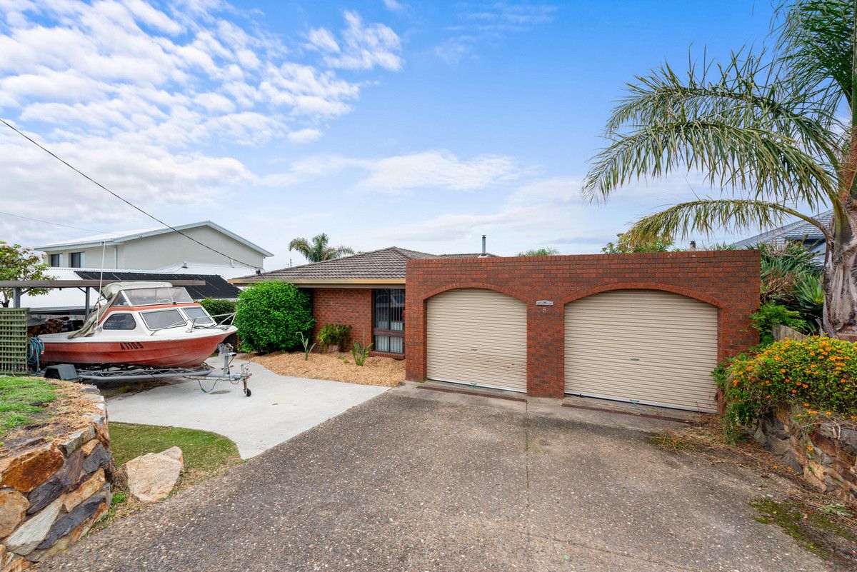 5 Nautilus Way, Lakes Entrance VIC 3909, Image 1