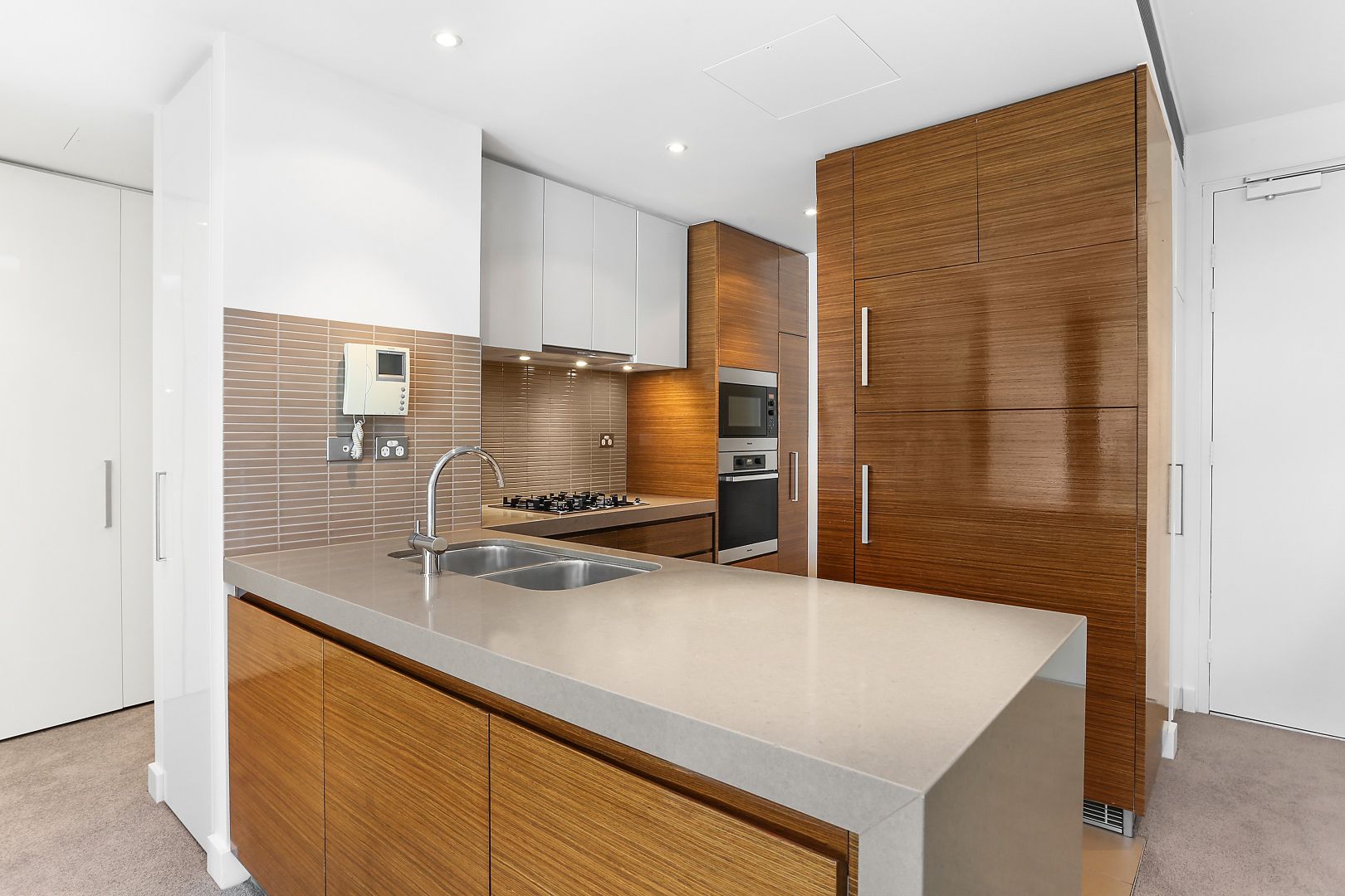 217/50 McLachlan Avenue, Rushcutters Bay NSW 2011, Image 2