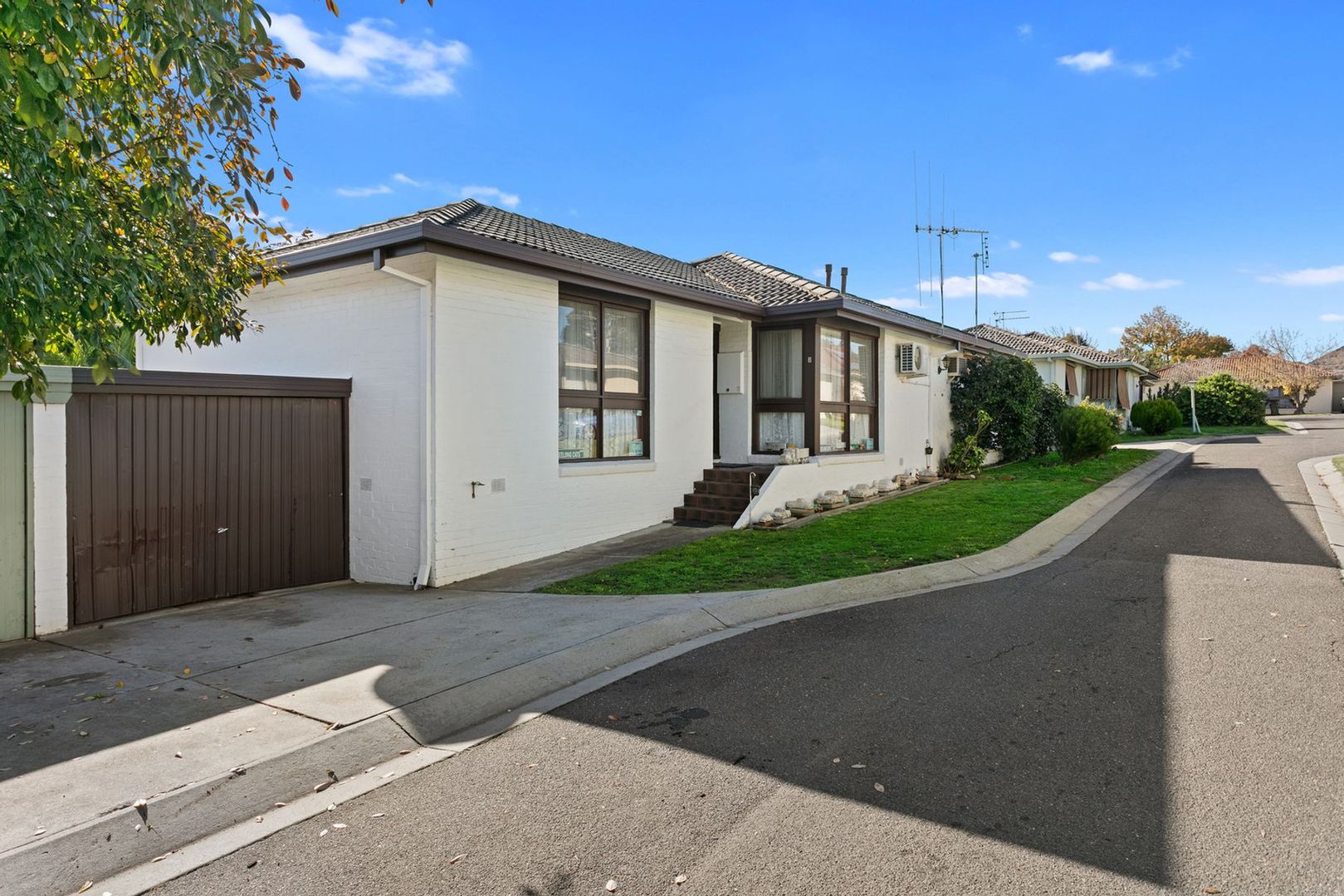 2/79 Somerville Street, Flora Hill VIC 3550, Image 1