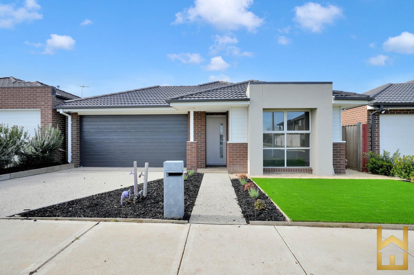 4 bedrooms House in 10 Lamaro Way WYNDHAM VALE VIC, 3024