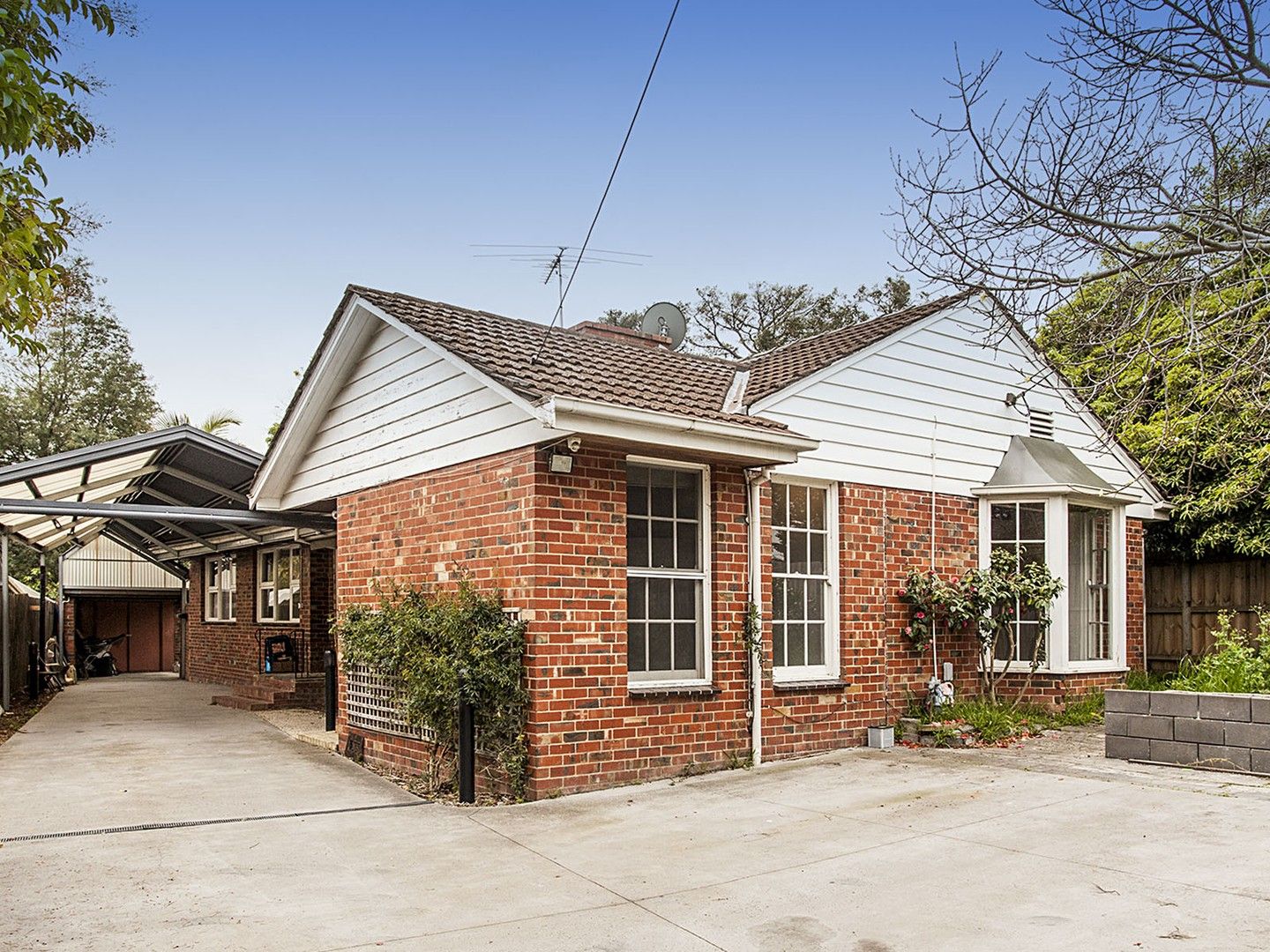 4 bedrooms House in 333 Canterbury Road FOREST HILL VIC, 3131