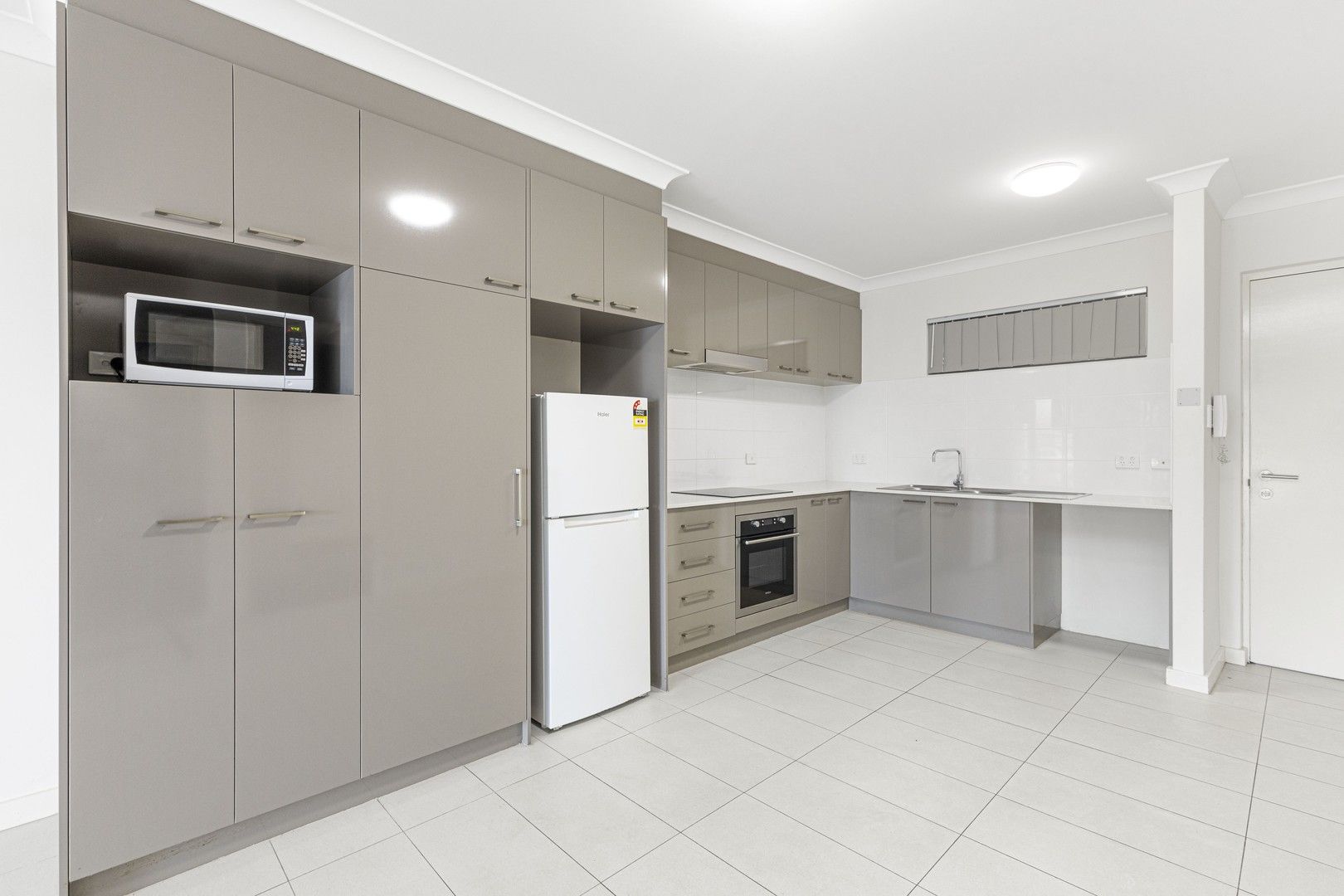 2 bedrooms Apartment / Unit / Flat in 14/16 Grey Street CANNINGTON WA, 6107