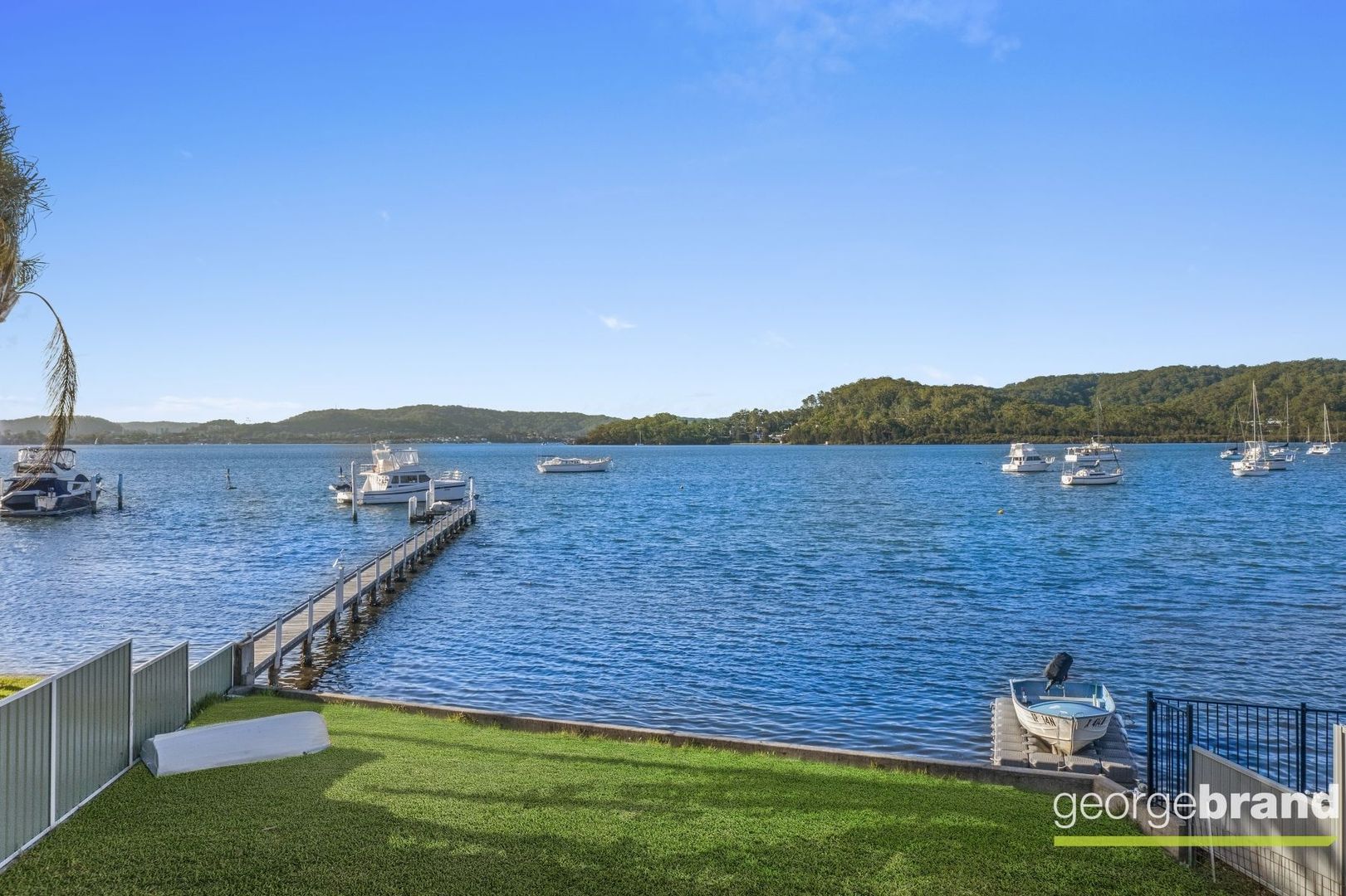 19 Steyne Road, Saratoga NSW 2251 Domain